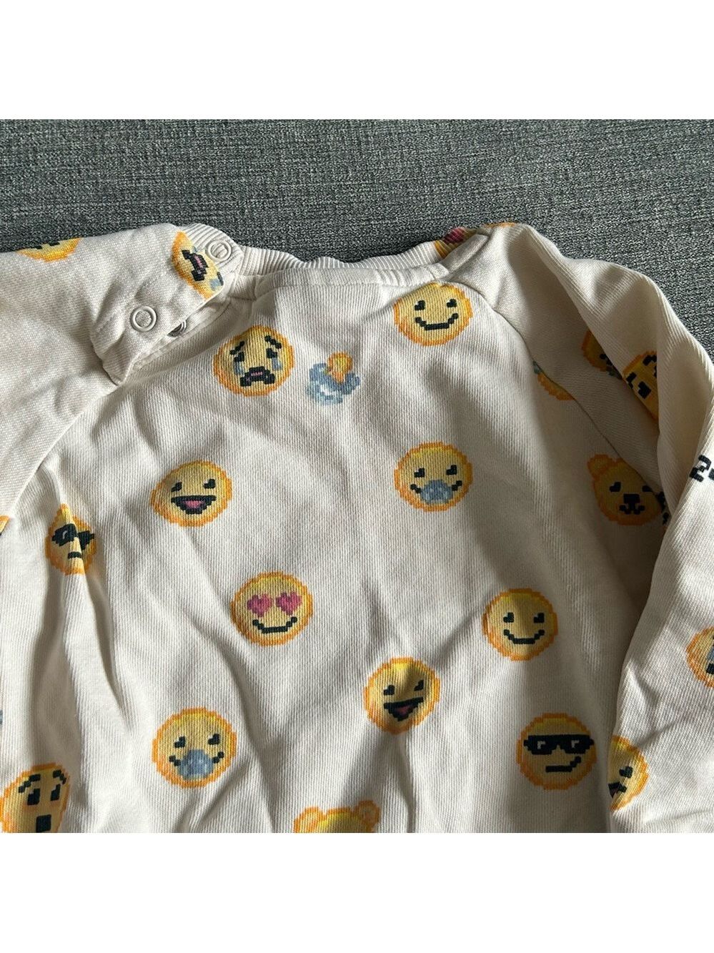 Molo Kids Sweatshirt Cream Yellow Emoji Disc - Picture 7 of 7